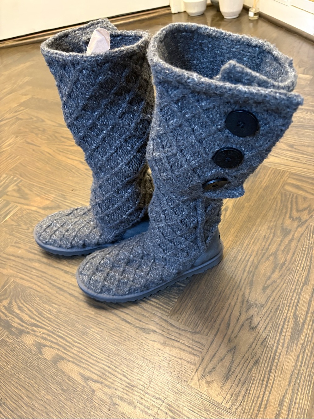 Argyle Knit Button-Accent fold over ugg shearling sole Boots Gray size 8 y2k